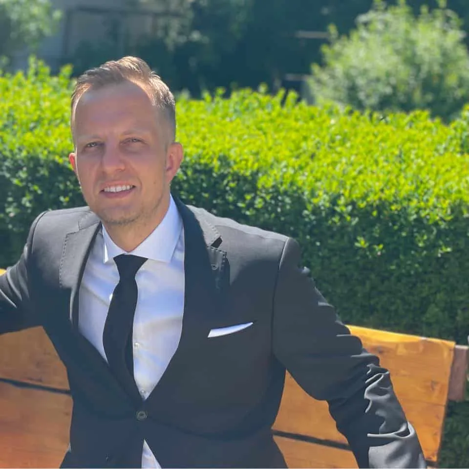 Ján Rusnák — CEO Netovapomoc
